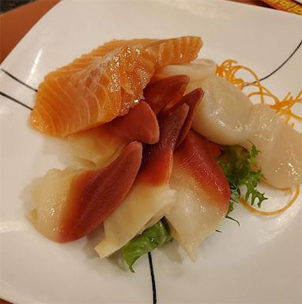 Sashimi Scallops Salmon and Surf Clam