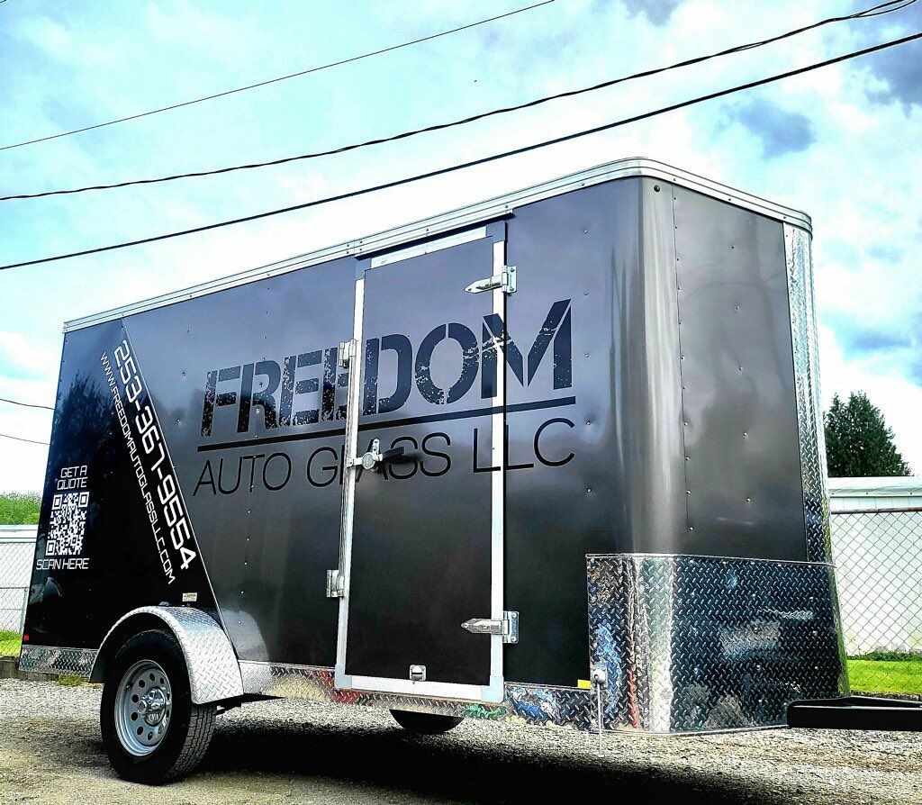 Auto glass mobile trailer