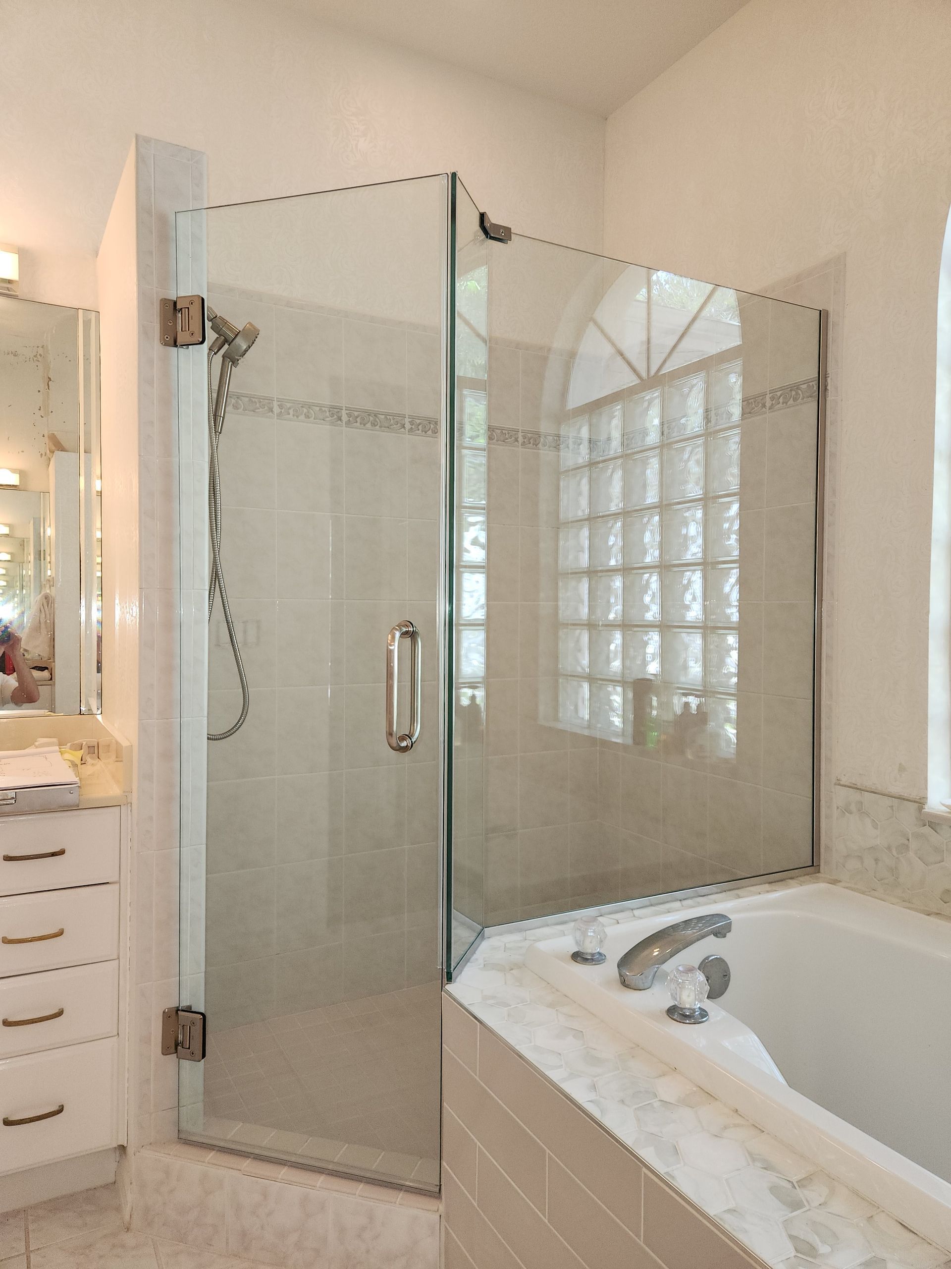 Pleasing Bathroom Design