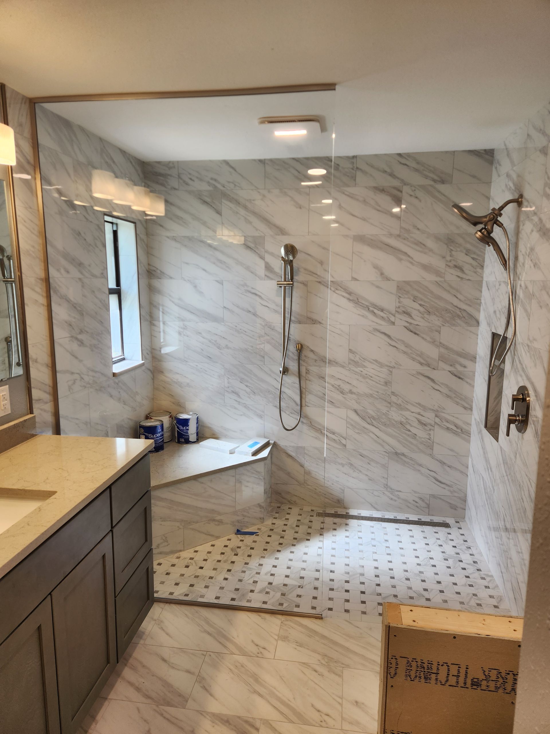 Pleasing Shower Area