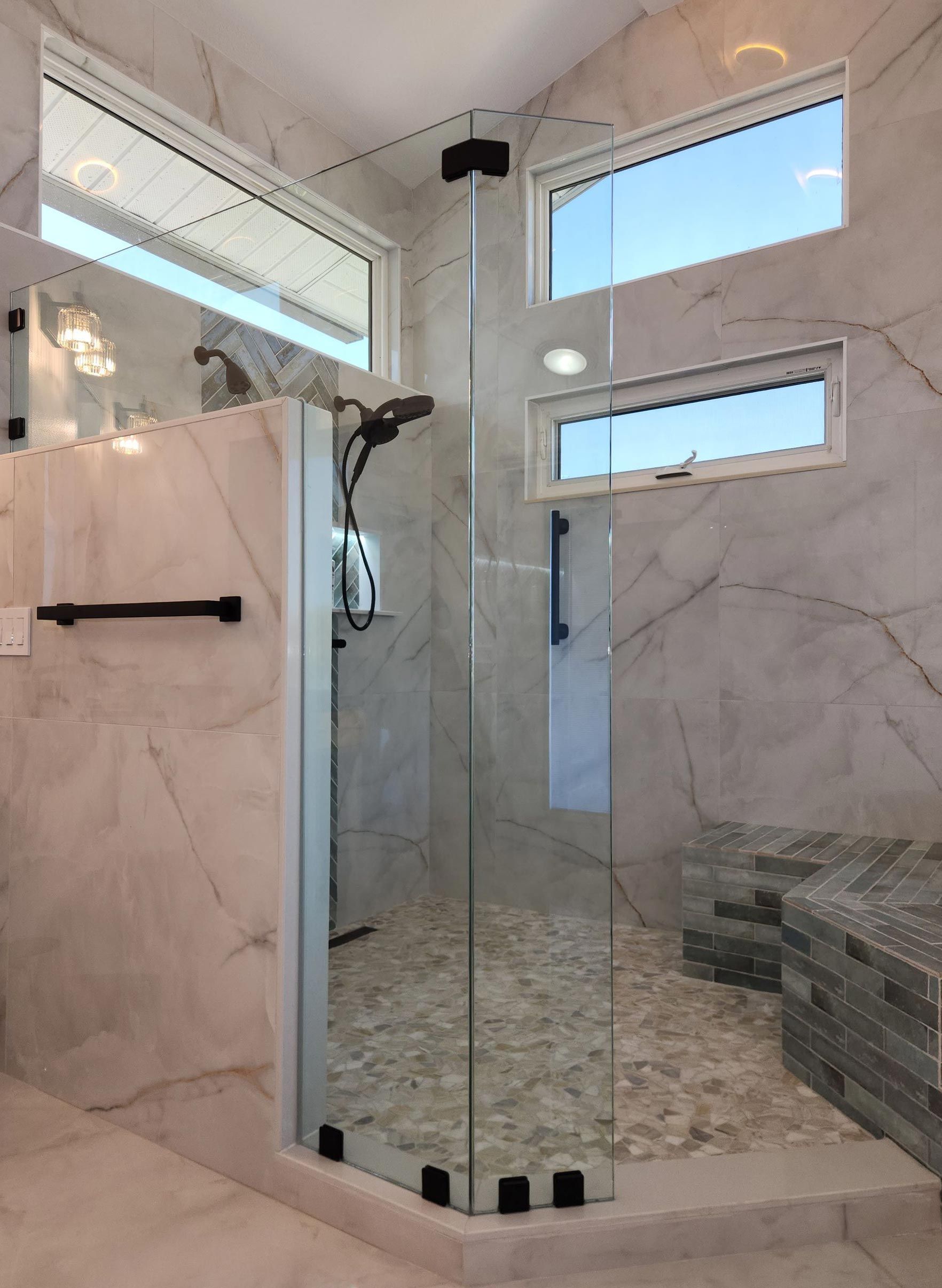 1/2” Clear Glass Matte Black Clamps