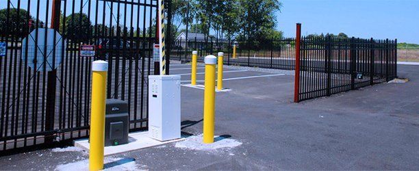 Commercial electric gate