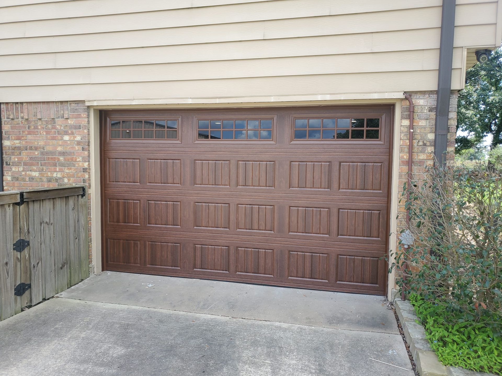 Overhead garage door