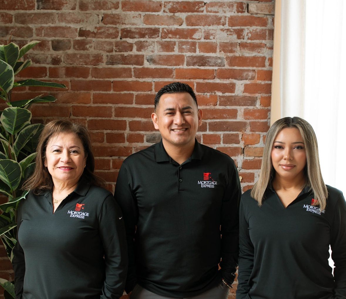 Mario Lopez - Mortgage Express Loan Officer NMLS# 542133 Team Photo