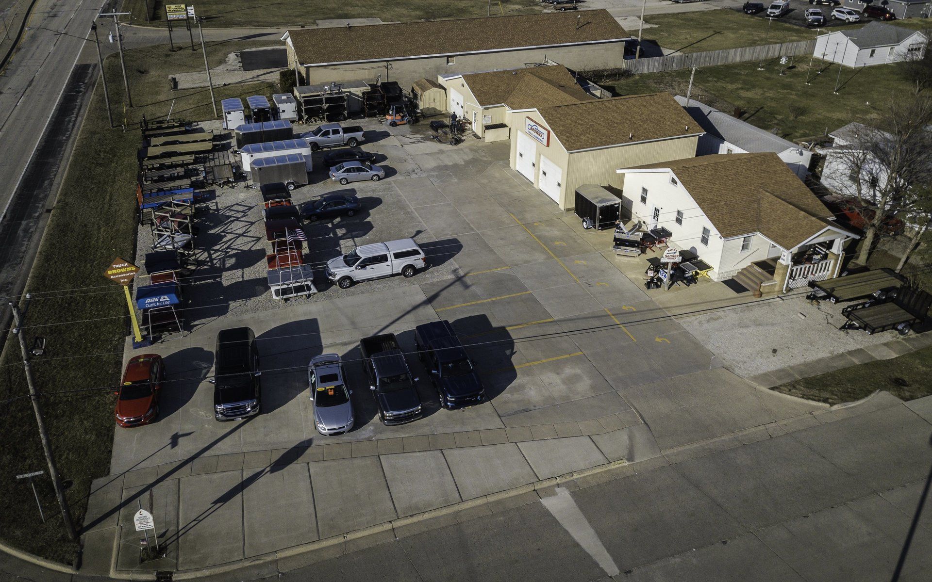 Brown's Truck Accessories Inc Photo Gallery Forsyth, IL