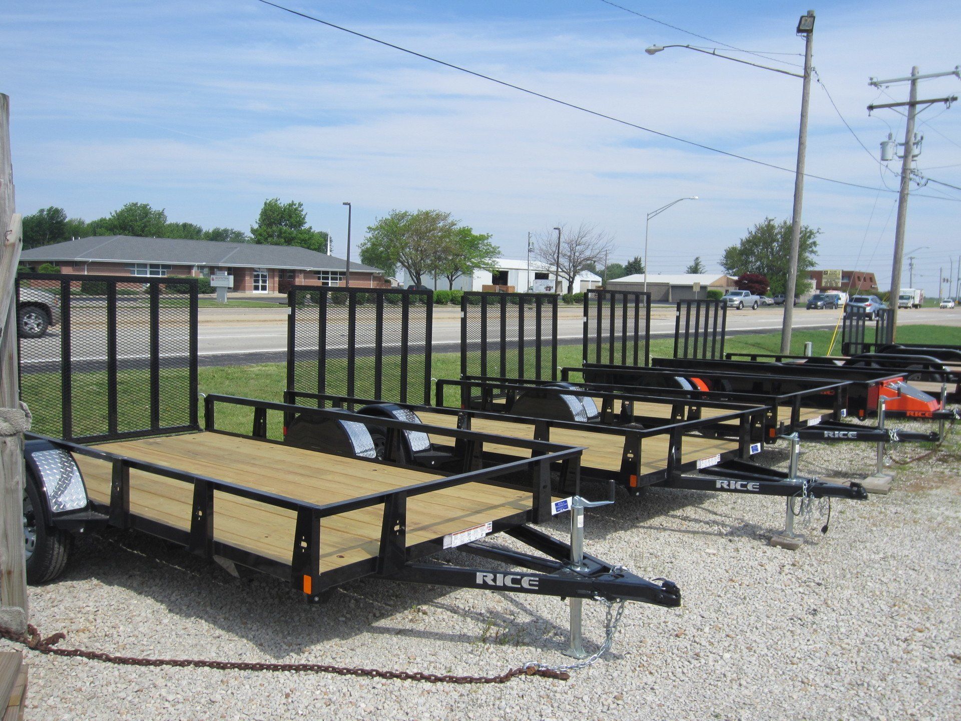 Brown's Truck Accessories Inc Photo Gallery Forsyth, IL