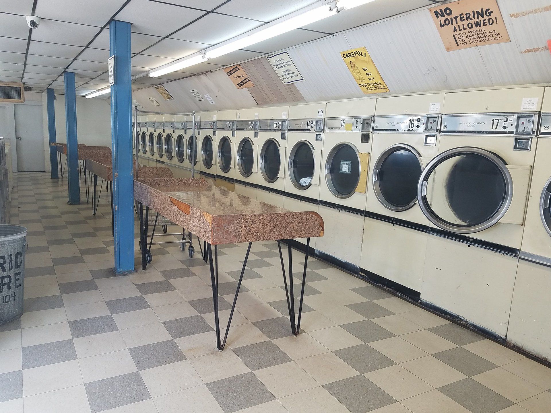 Laundromat center