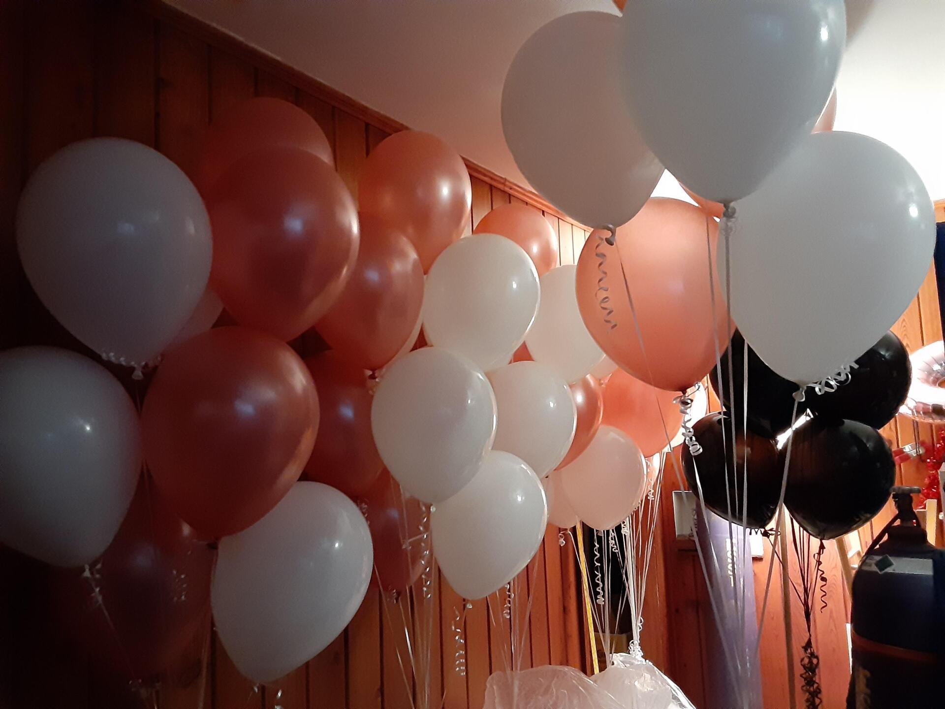 white peace and black balloons