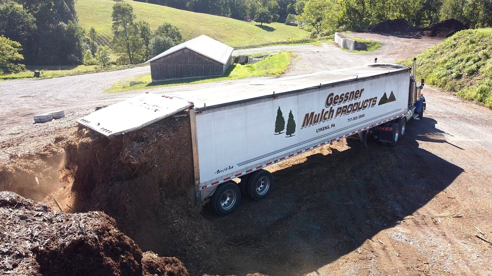 Mulch truck unloading