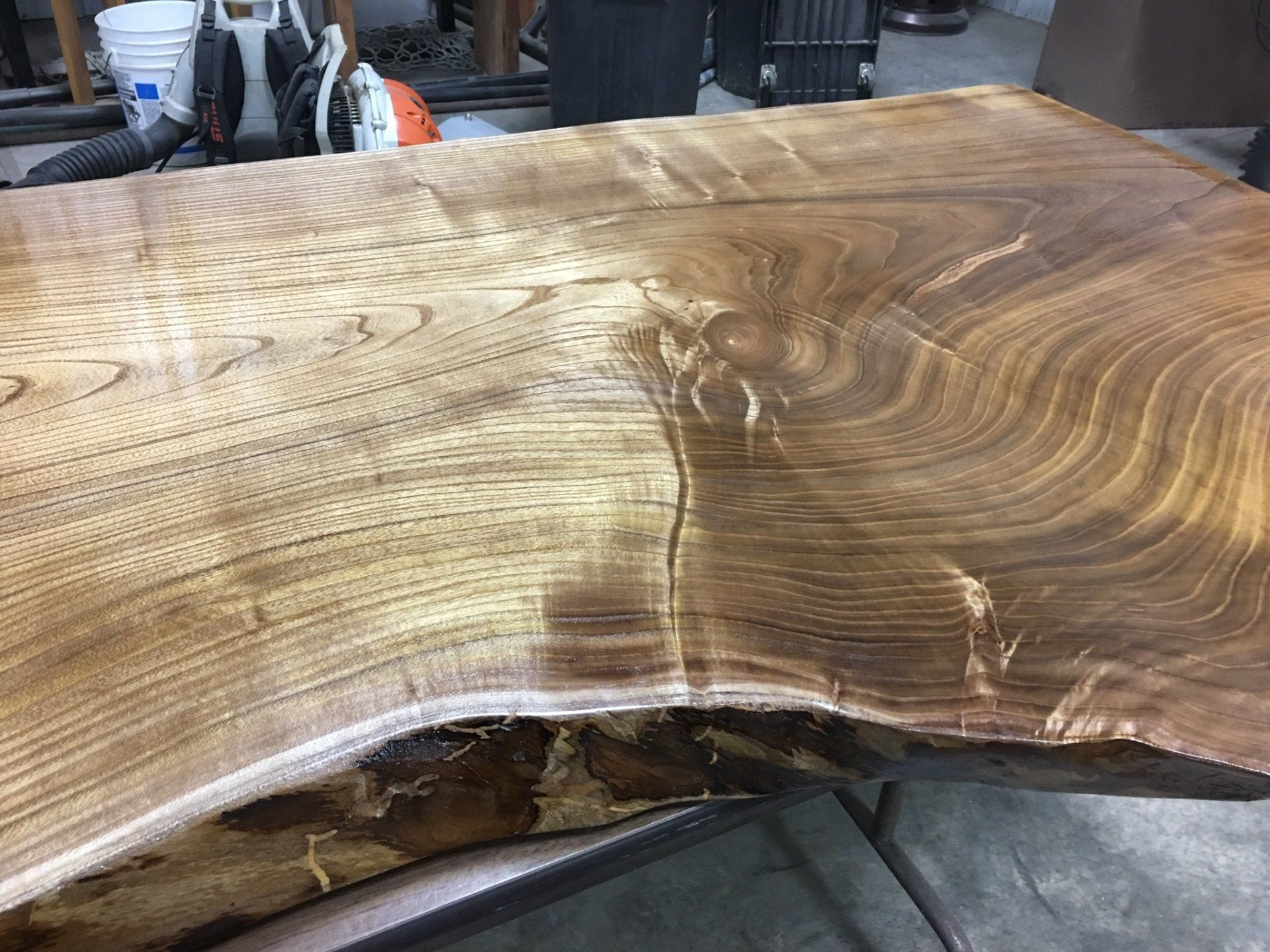 Cy's Tree Service Live Edge Slabs Gallery | Anamosa, IA