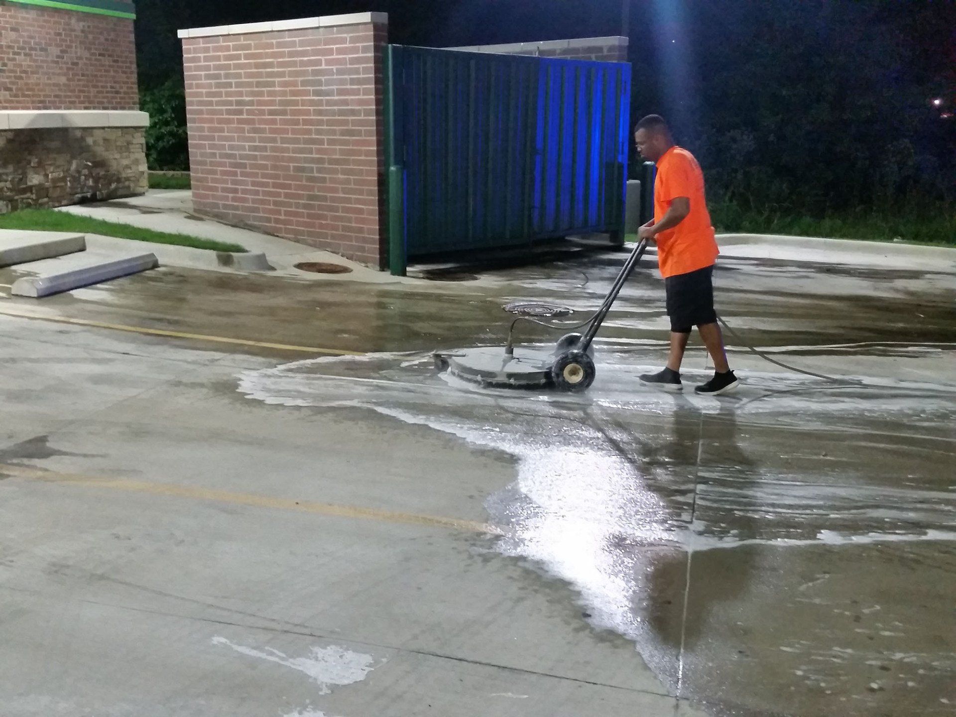 Commercial Power Washing