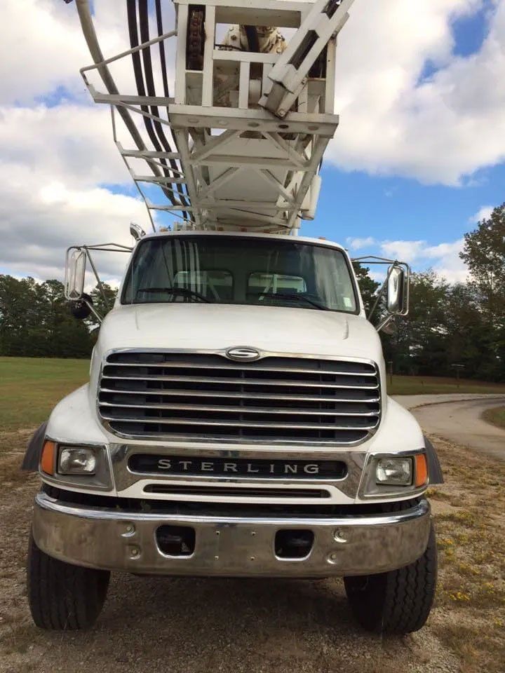 well drilling truck