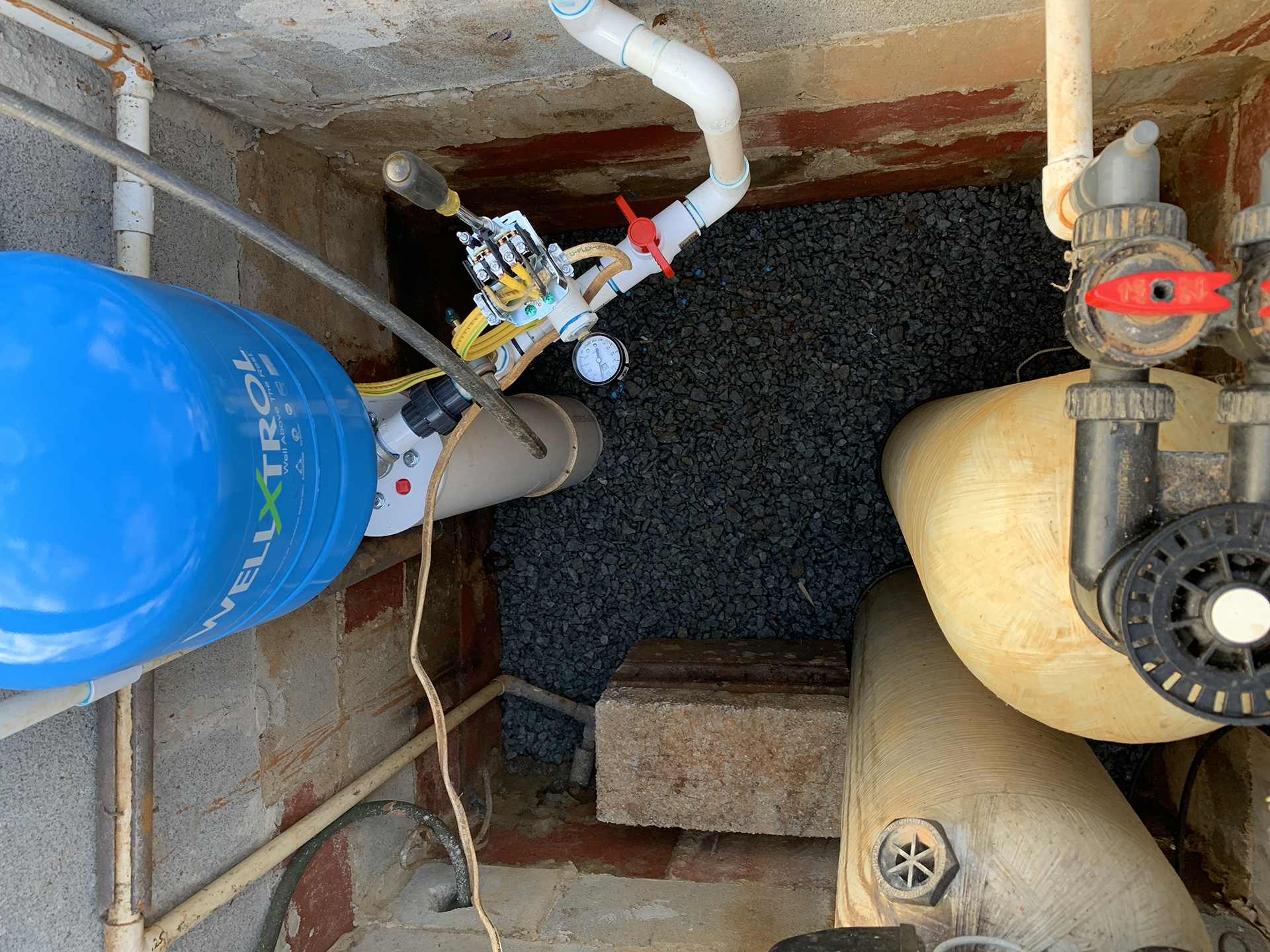 Well drilling and pump services