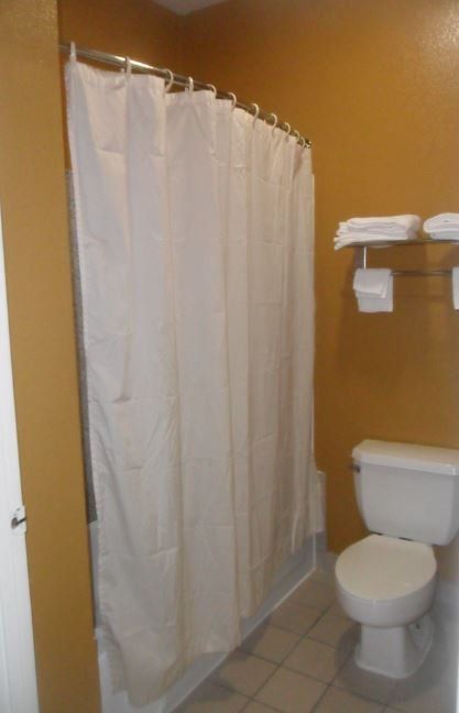 RESTROOM 3