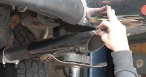Adjusting exhaust pipe