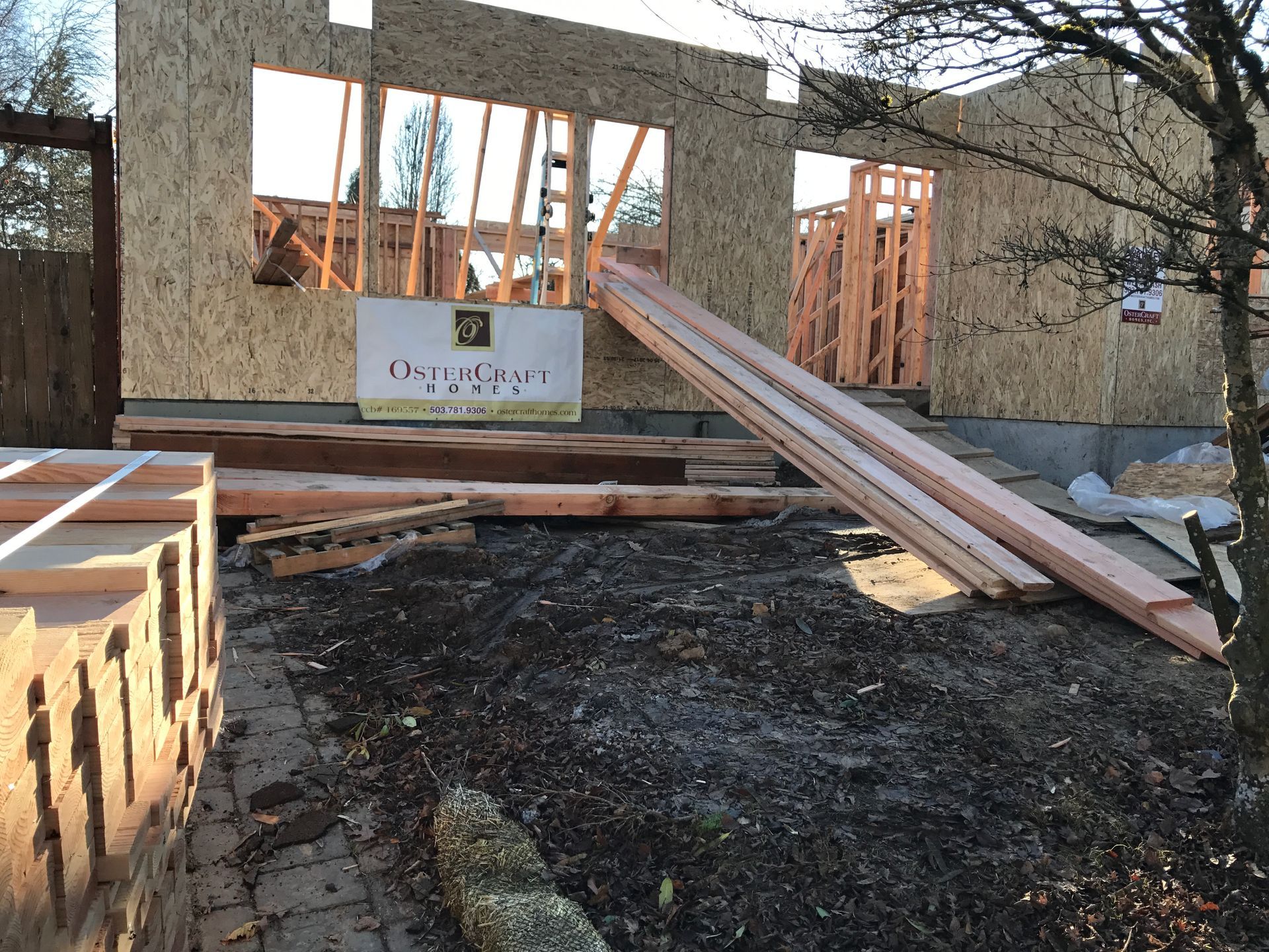 A house is being built and there is a sign that says daydream