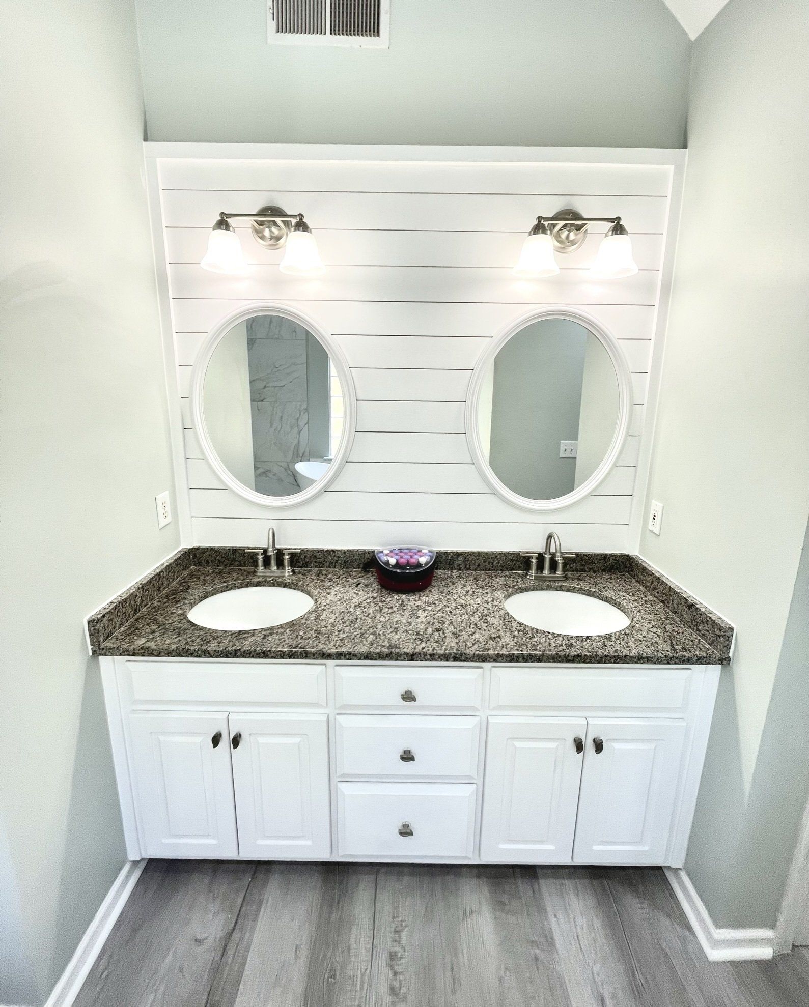 bathroom vanity