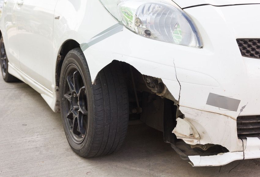 bumper repair mechanic