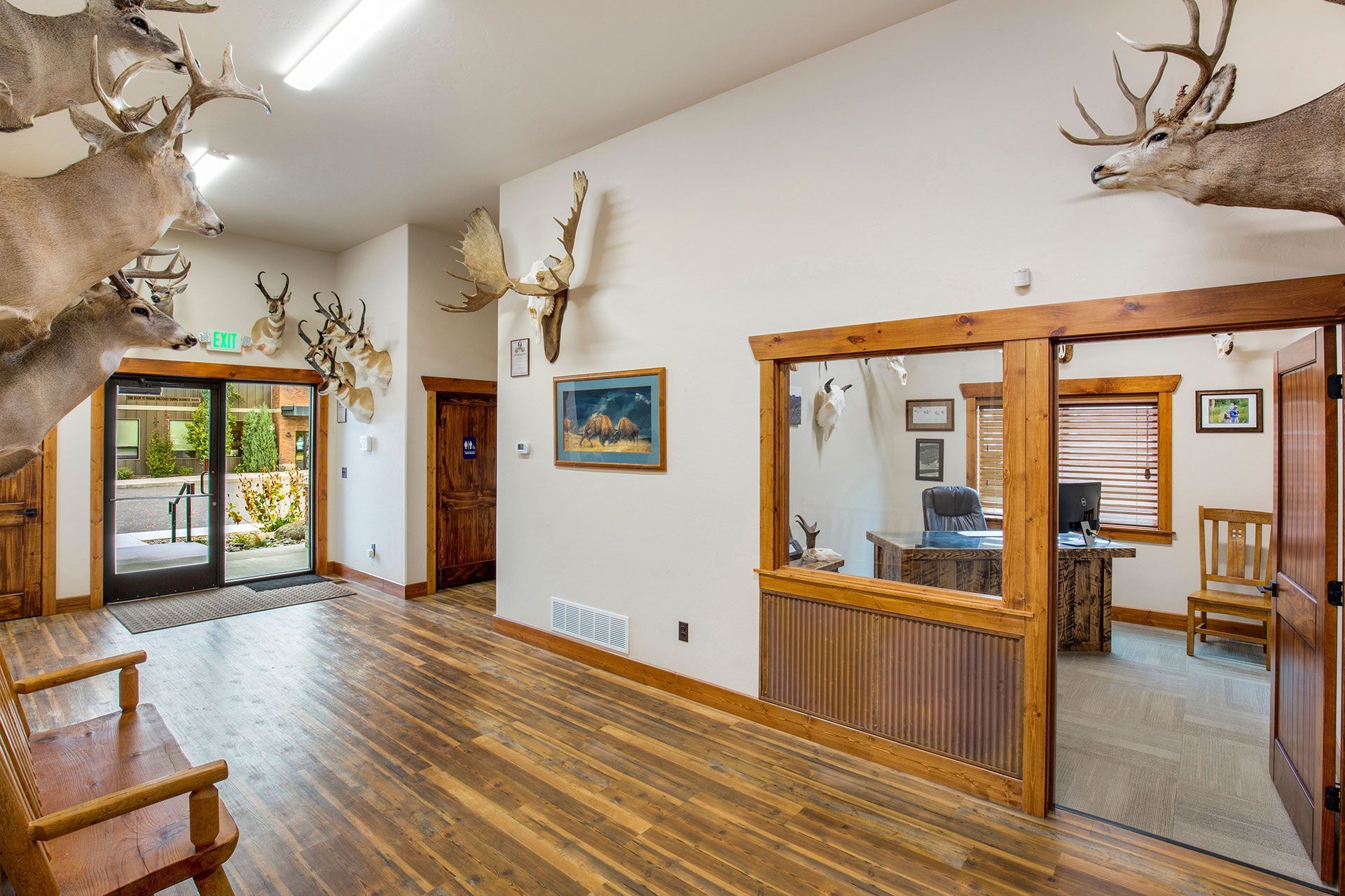 Monta Hunting Co interior