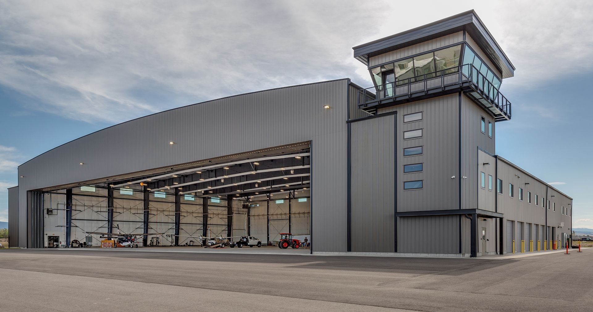 A large building with a tower on top of it.