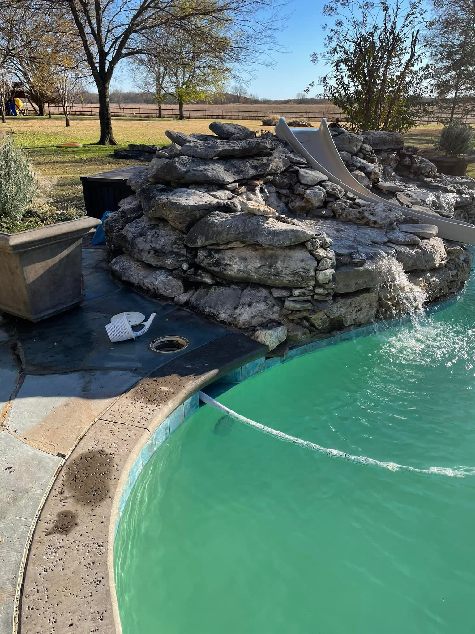 Swimming pool filter