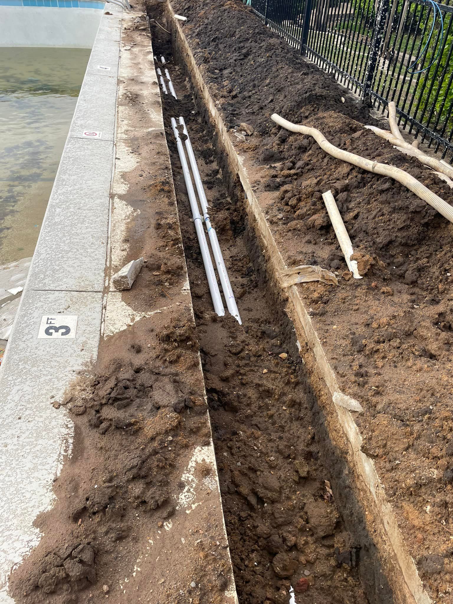 Swimming pool pipeline