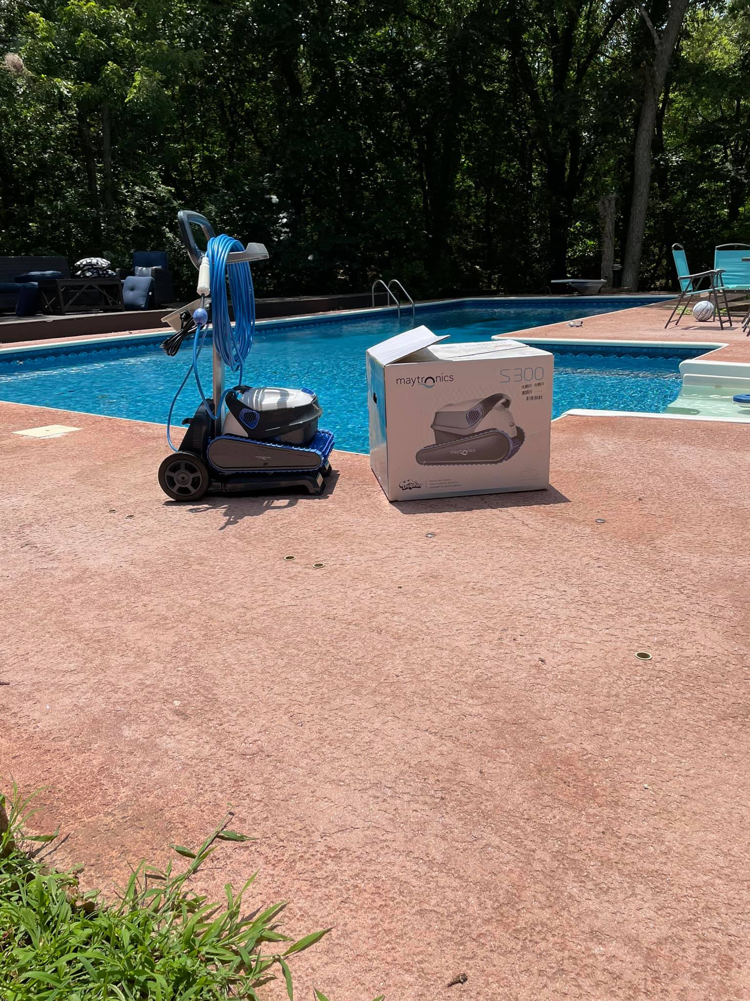 Pool cleaning materials