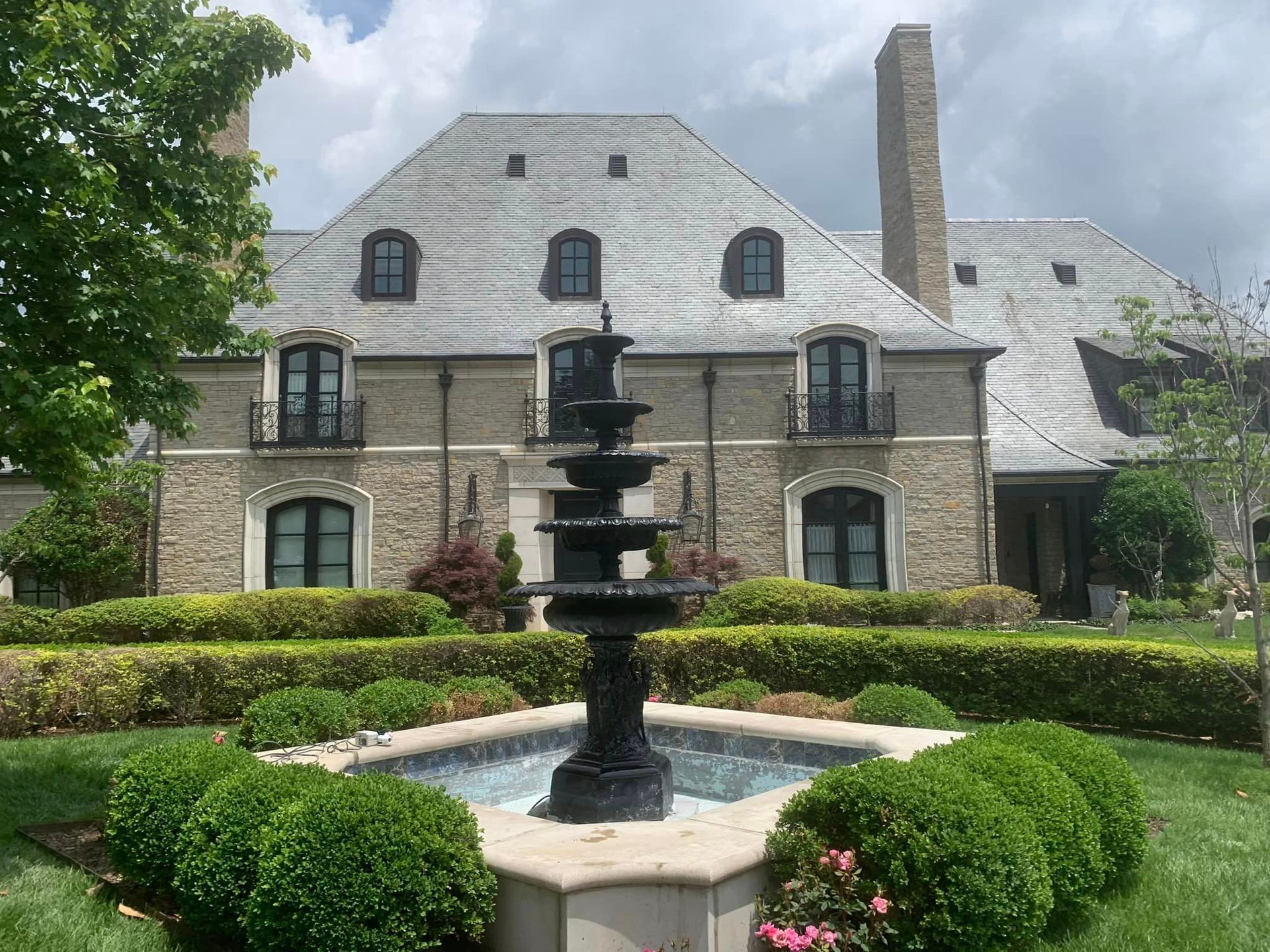 Fountain surface repainted