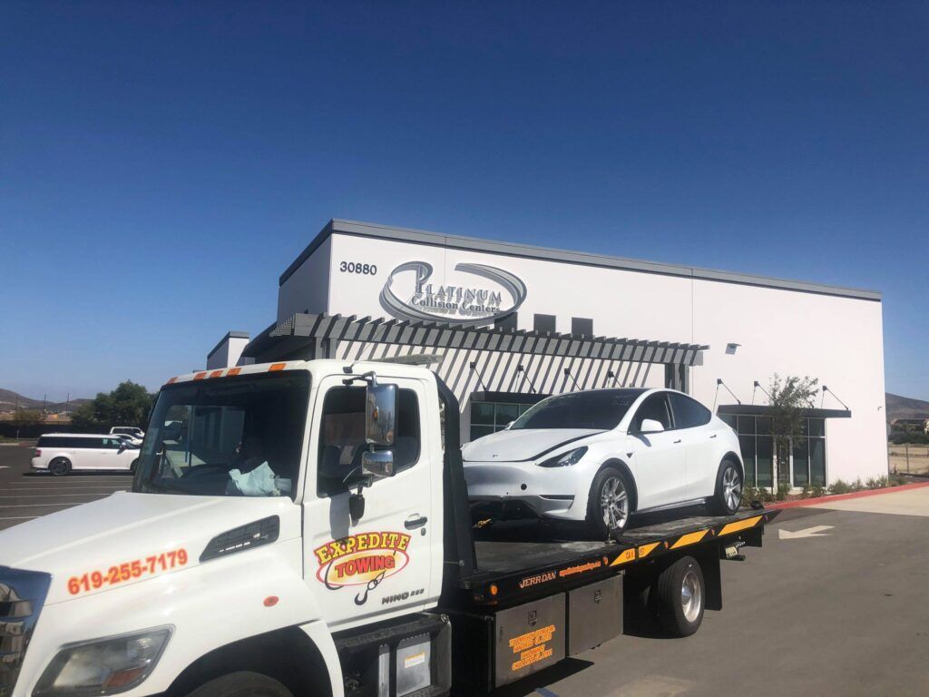 Ensuring Safety During Towing and Roadside Assistance