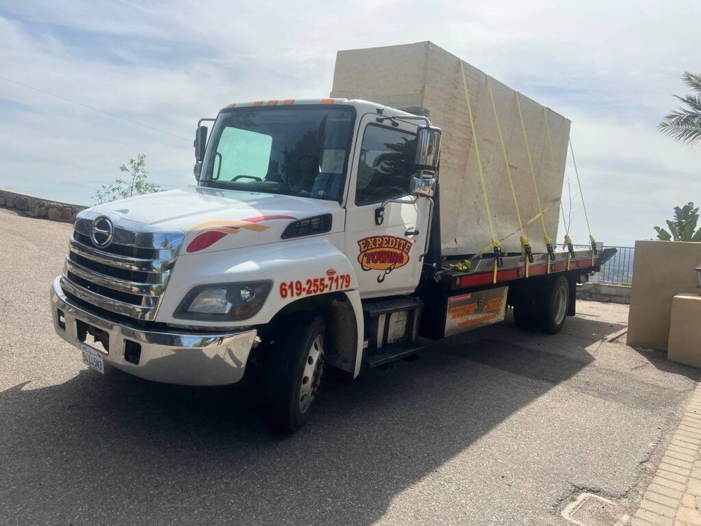 Expert Tips for Handling Semi-Truck Breakdowns in San Diego Towing Services in San Diego and Nearby Areas