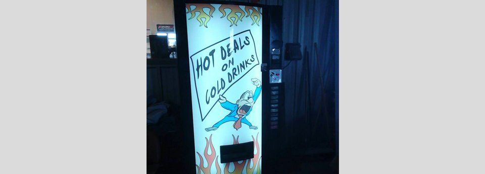 Cold drinks vending machine