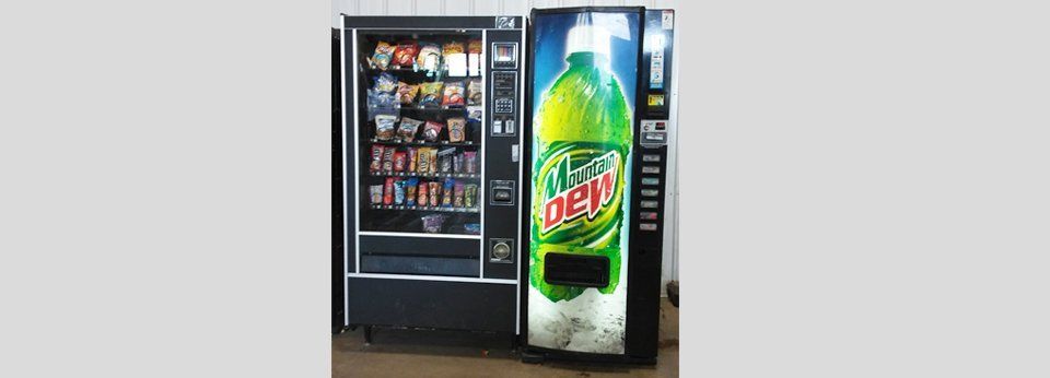 Snack and cool drinks vending machine