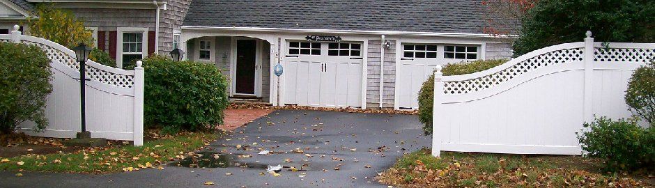 Vinyl fencing