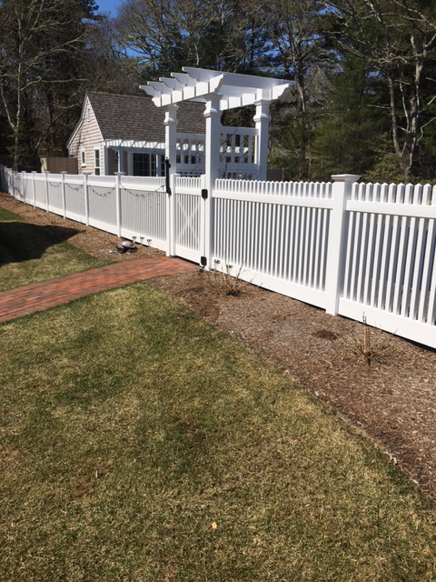 Vinyl fencing