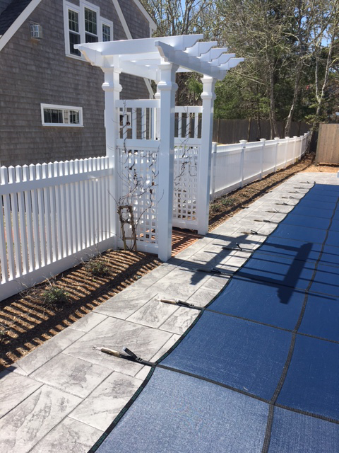 Vinyl fencing