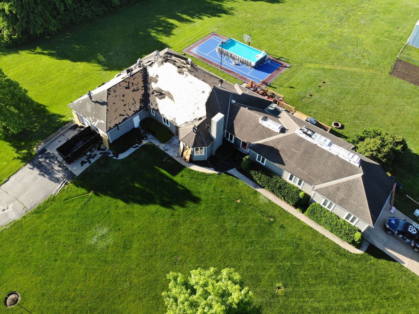 Your Neighborhood Roofer