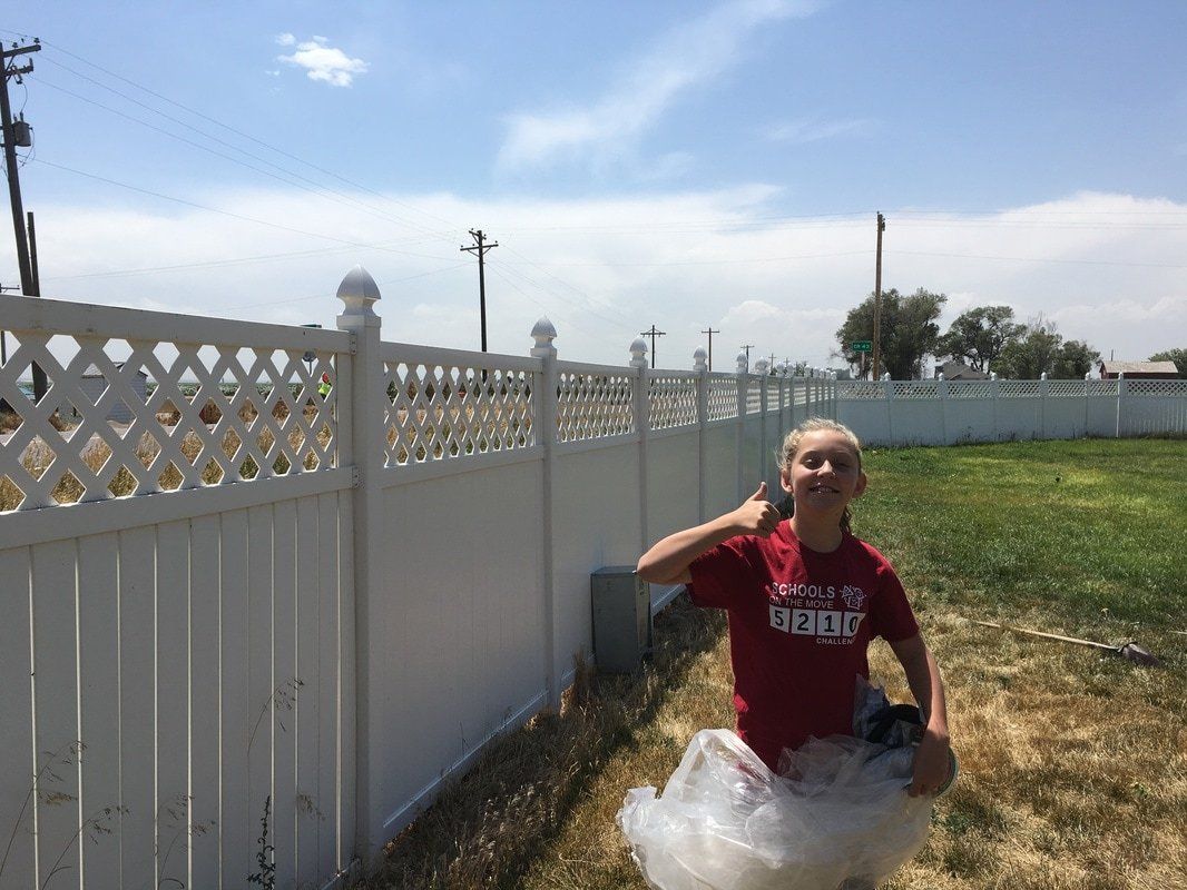 Decorative white vinyl privacy fence