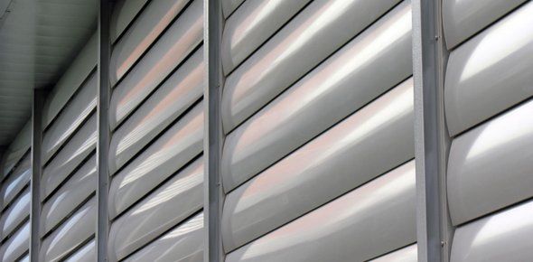 Metallic window shutter