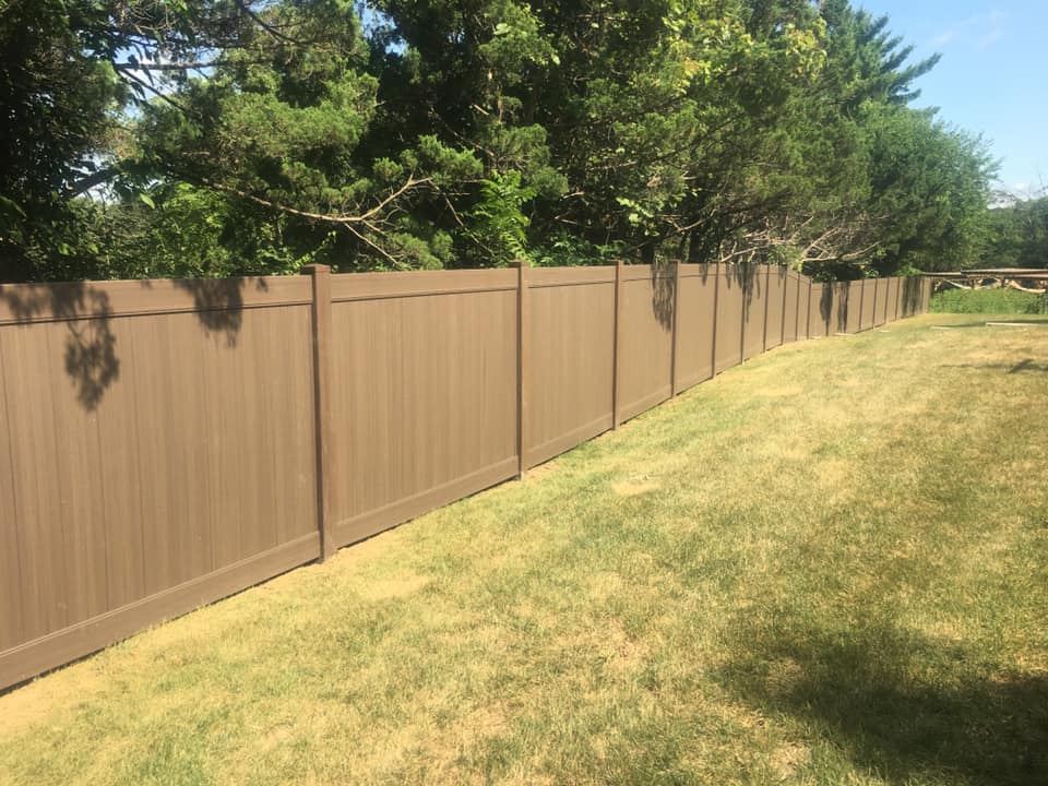LowMaintenance PVC and Vinyl Fencing St. Charles, IA