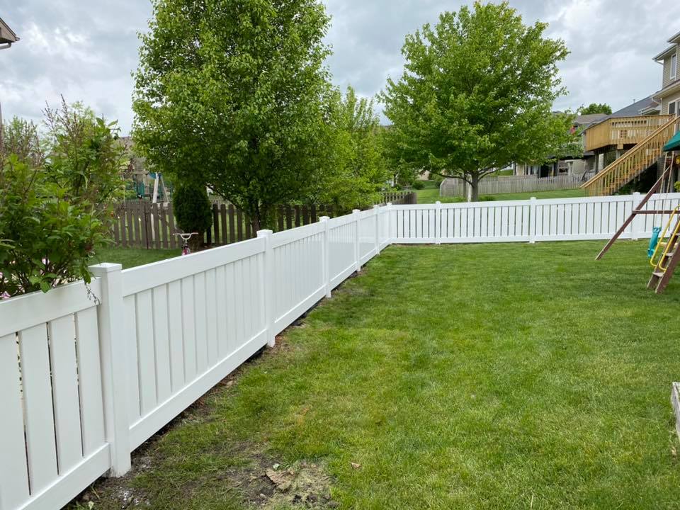 LowMaintenance PVC and Vinyl Fencing St. Charles, IA