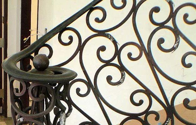 Stairs and  handrails services