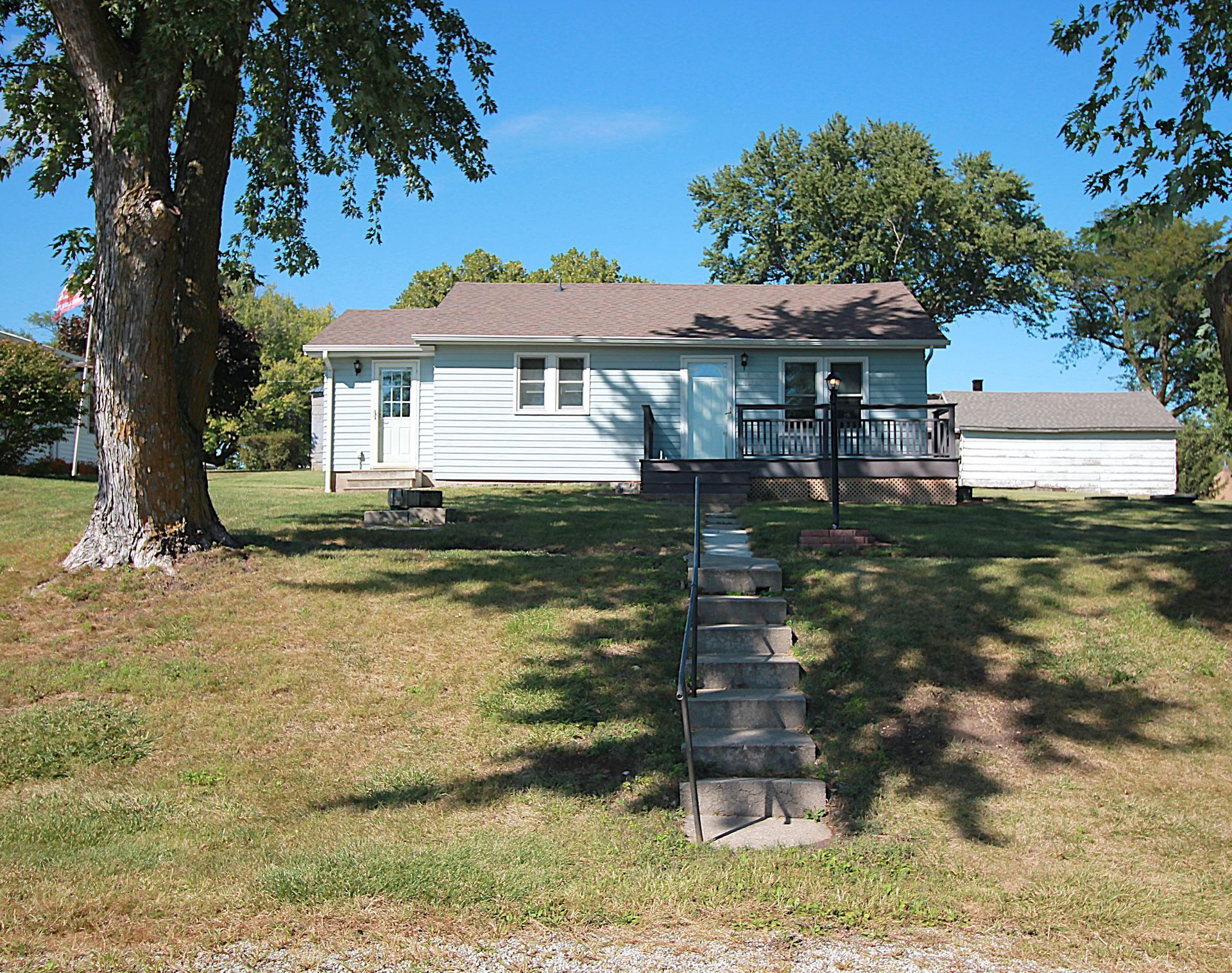 sold Yorktown, IA property