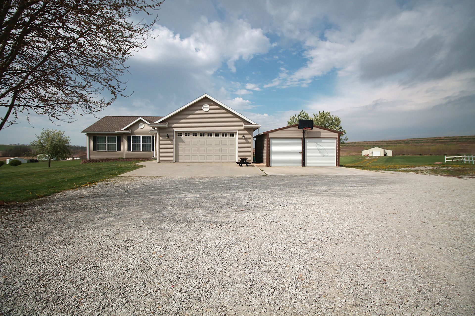 2101 M Ave., Clarinda, IA