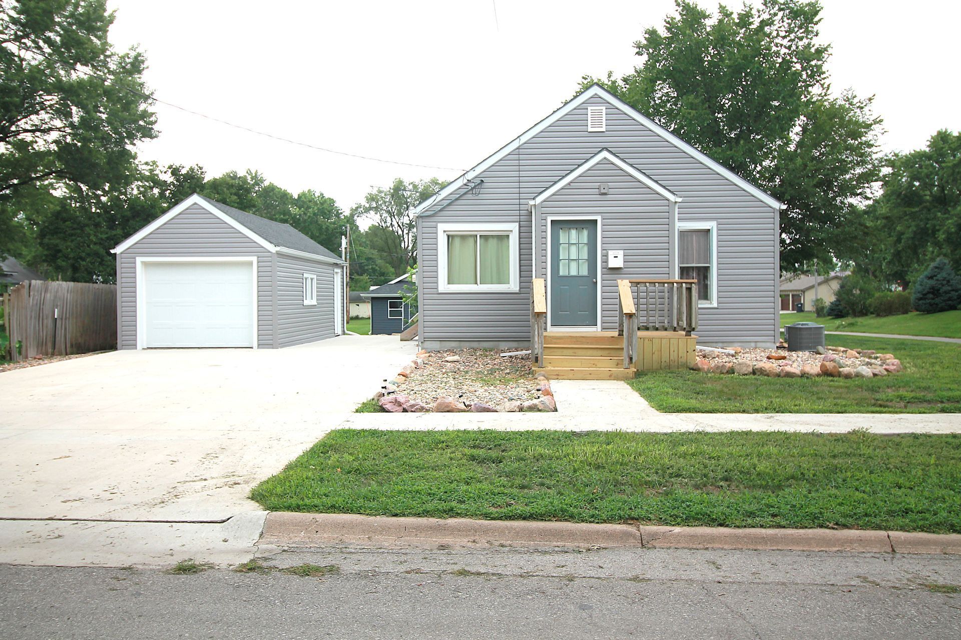 601 E State St., Clarinda, IA