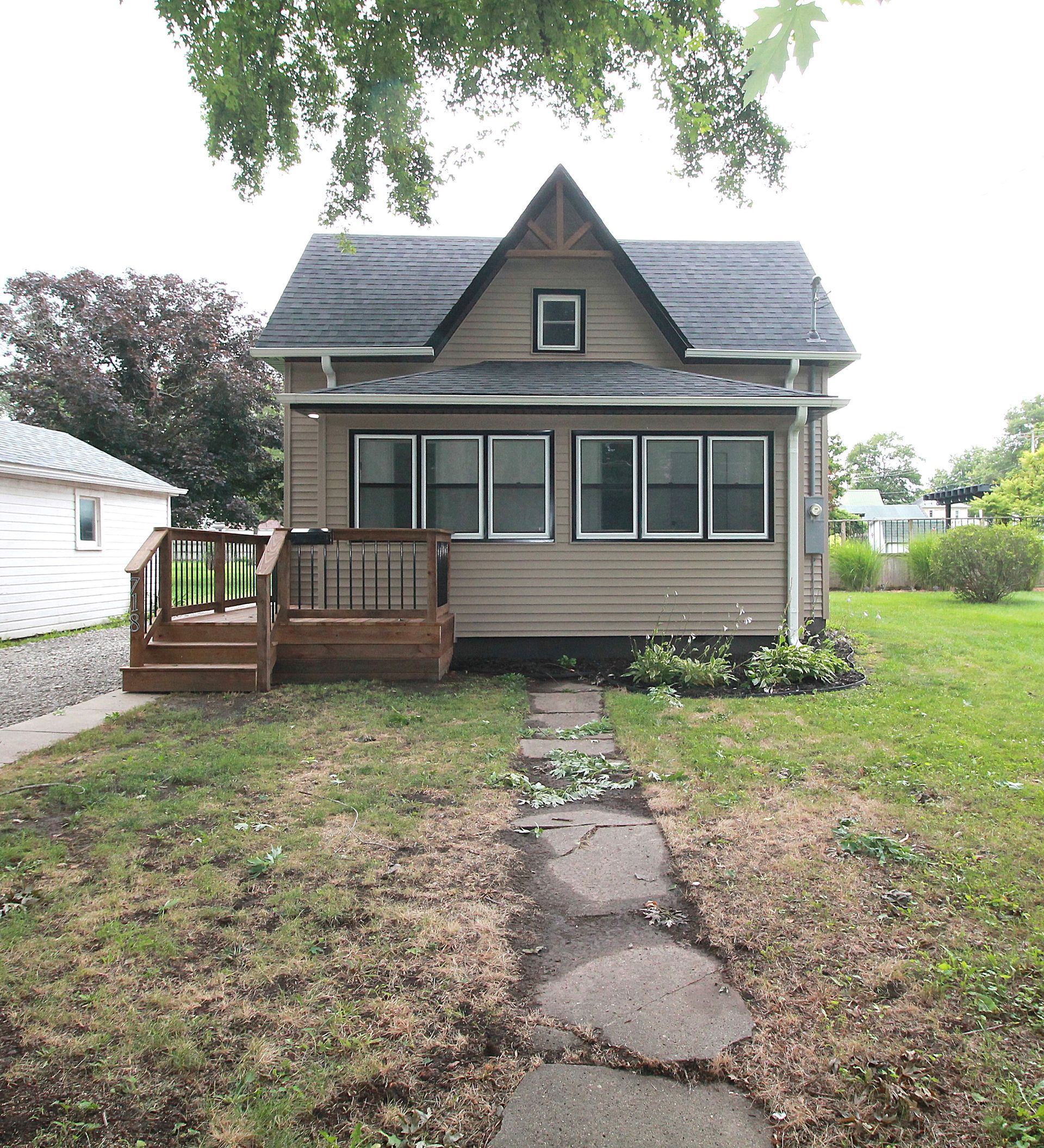 718 N 16th St., Clarinda, IA