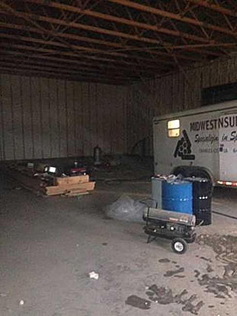 Spray foam insulation service