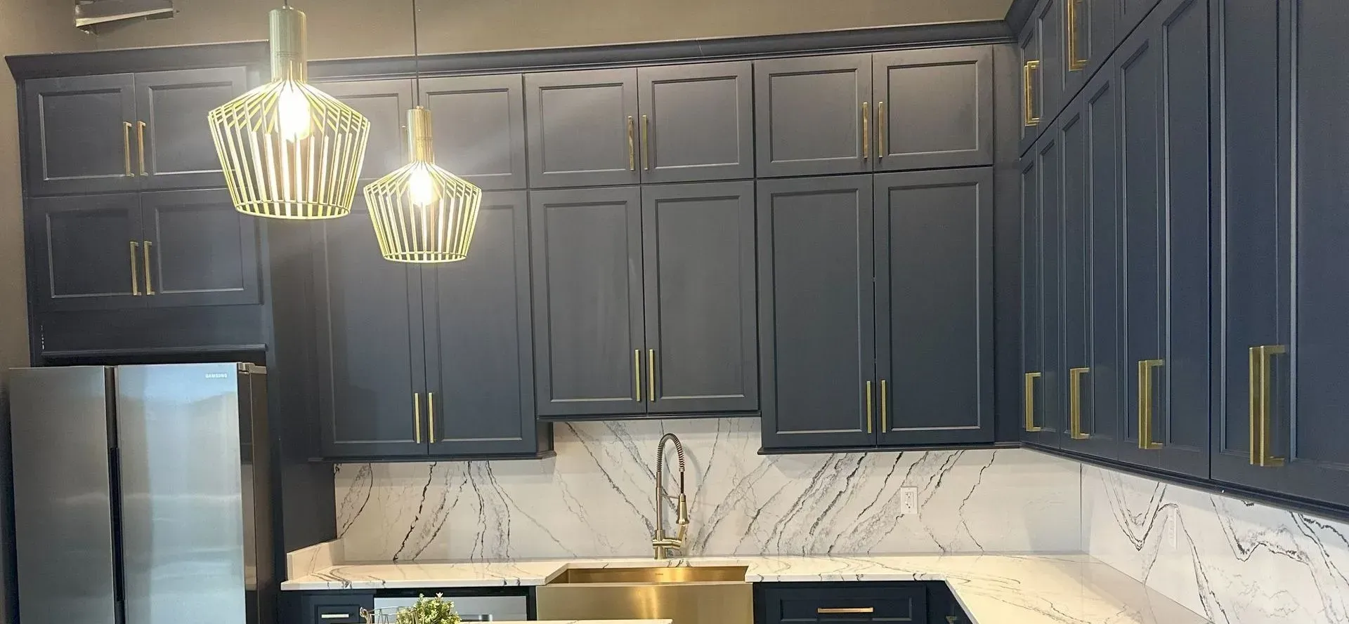 Kitchen by MGL Granite Inc