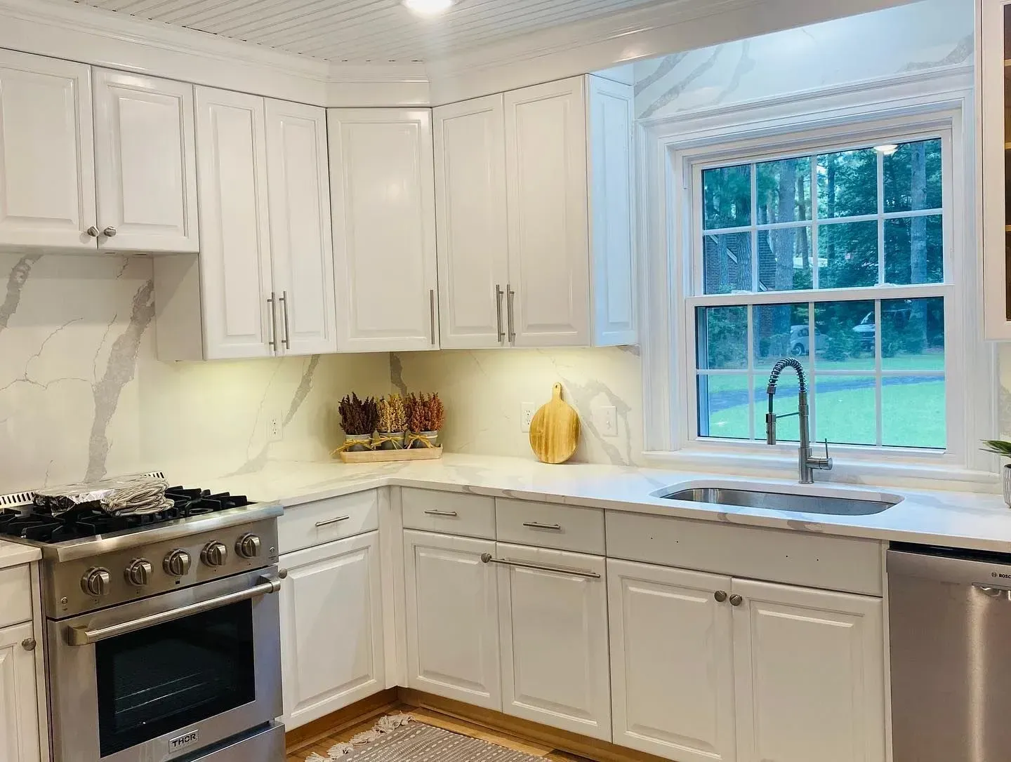 Traditional Transitional Kitchen Remodel by MGL Granite Inc project photo