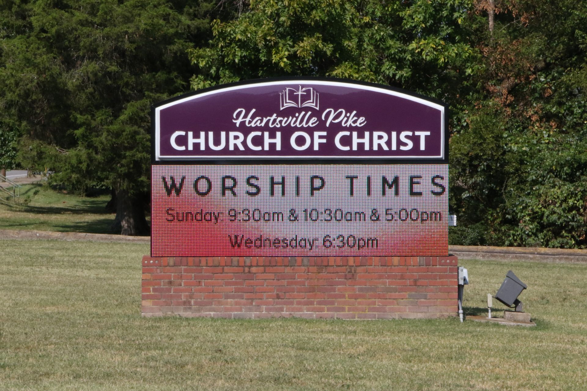 A sign for hartville pike church of christ worship times