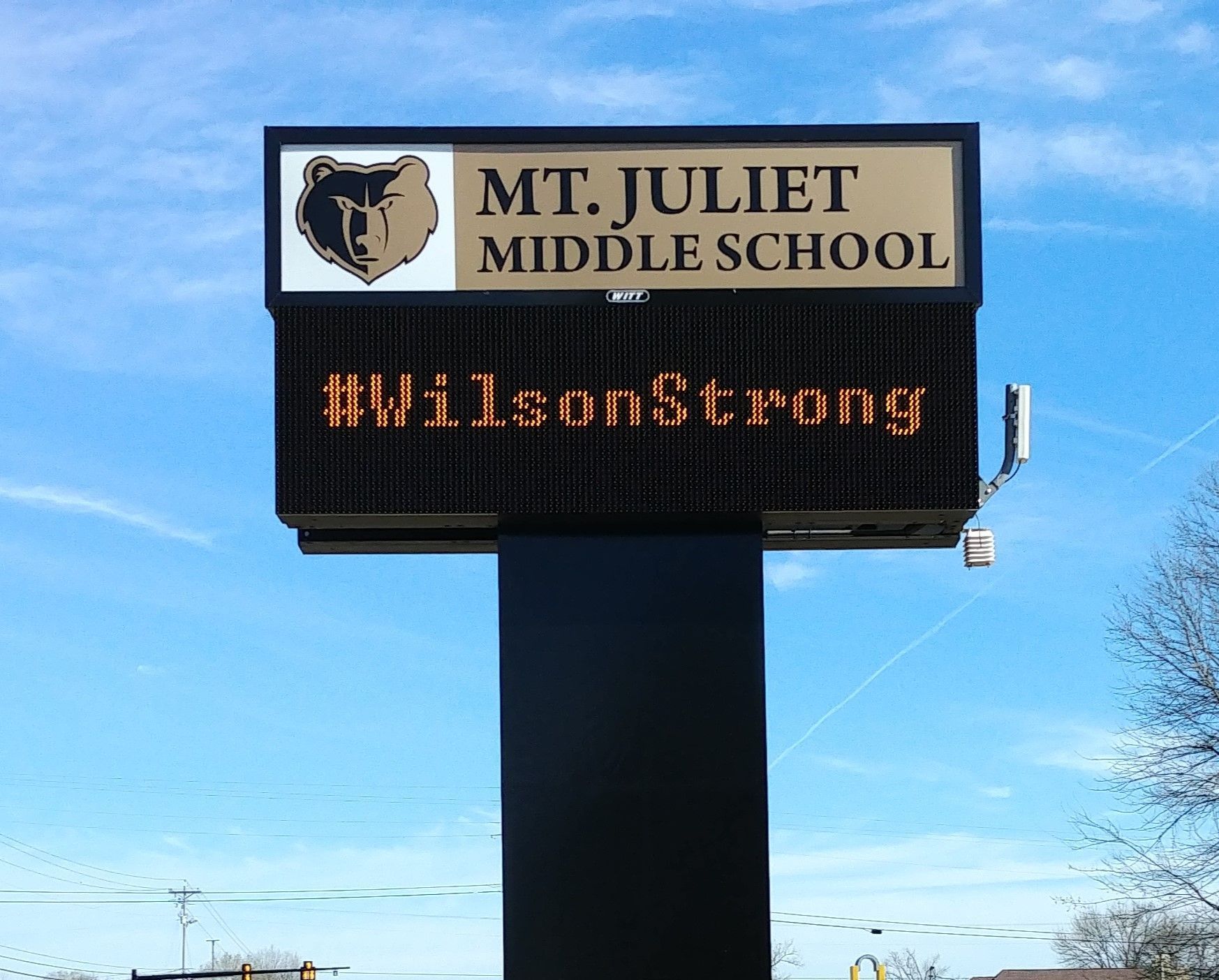 A large sign for mt juliet middle school